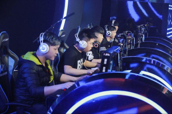 距离回追中 距离回追中